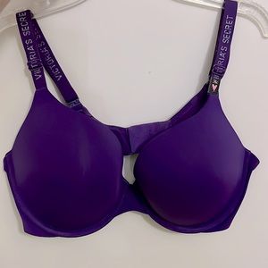 NWT, Victoria’s Secret push-up bra, 38C